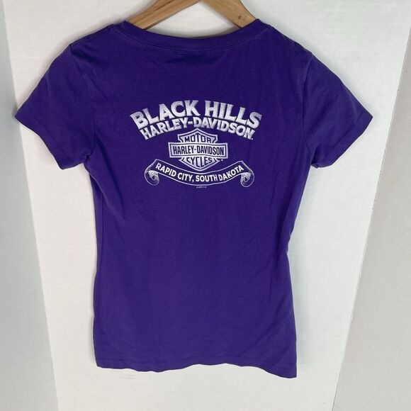 Harley Davidson Women’s V Neck T Shirt Small, Purple Sturgis SD Eagle 82nd Anniv - Picture 2 of 7